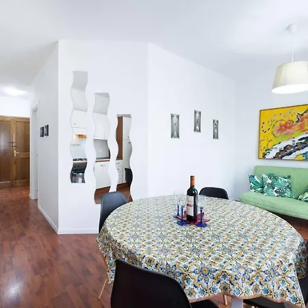 8 - Bilocale A In Collina * ريتشيوني