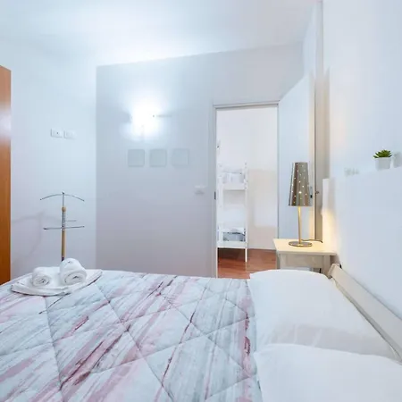 8 - Bilocale A In Collina * ريتشيوني