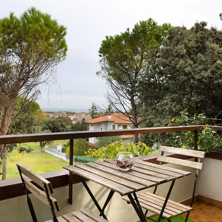 8 - Bilocale A In Collina